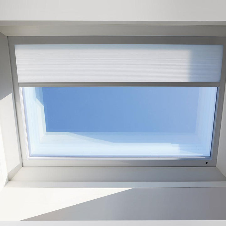 Skylux-Electric Screen 80x280 cm-3